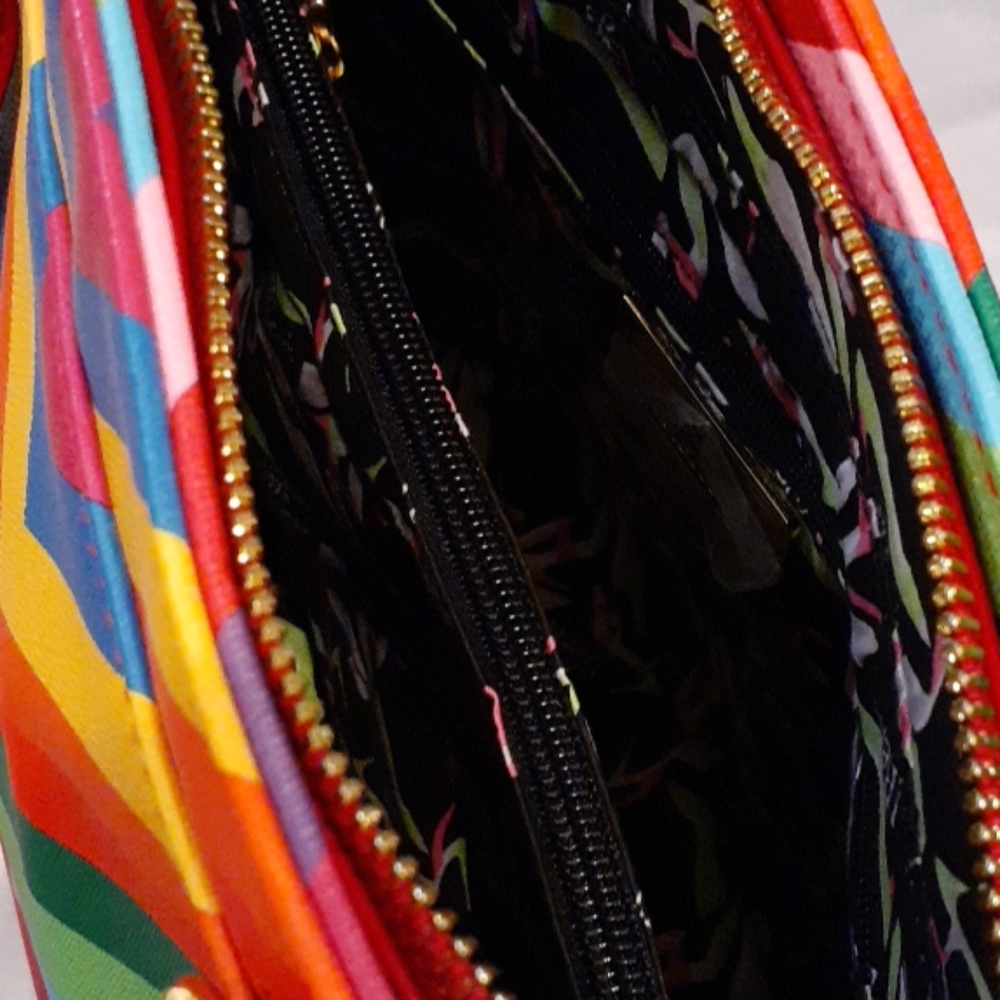 J Rene  Handbag - Picture 4 of 4